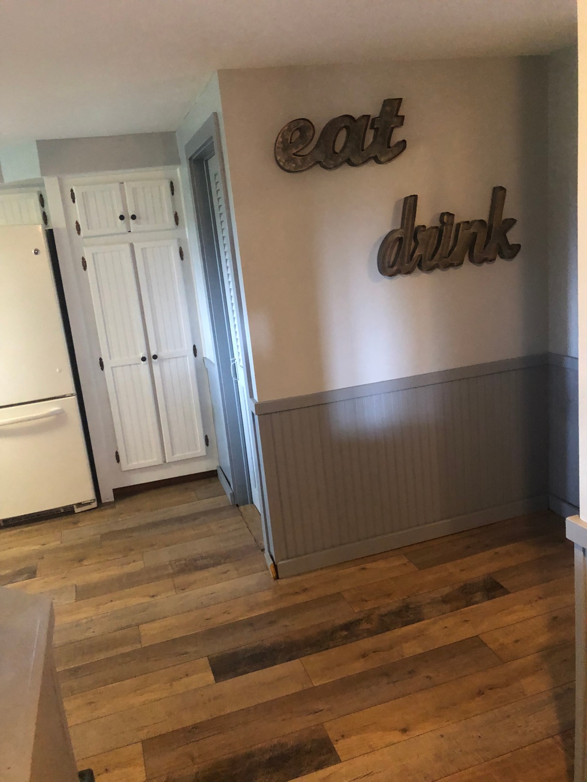 eat drink signs kitchen wall